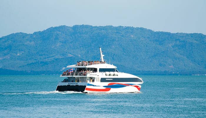 Catamarán de alta velocidad Lomprayah