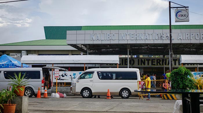 De Kalibo a Boracay en autobús y ferry