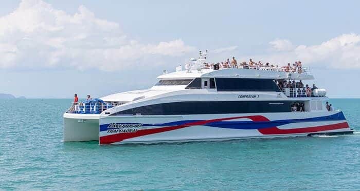Ferry de alta velocidad a Lomprayah
