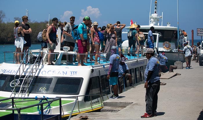 Ferry privado y lancha rápida de Bali a Lombok.