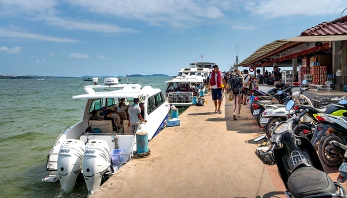 Ferry de alta velocidad y lancha rápida desde Sihanoukville a Koh Rong