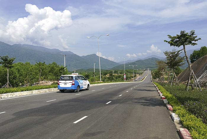 Tomar un taxi de Da Nang a Hue