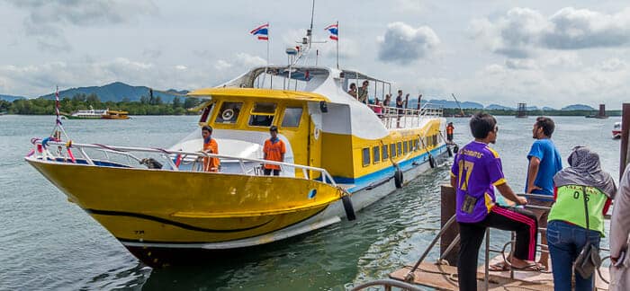 Ferry de alta velocidad de Phuket a Koh Lanta