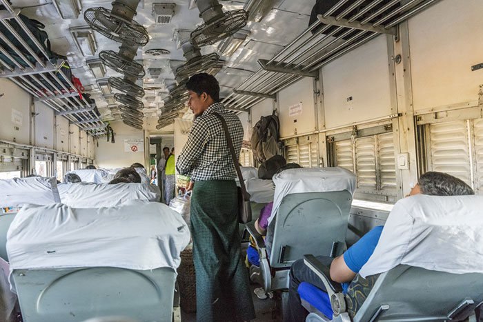 Tren desde Mandalay a Bagan